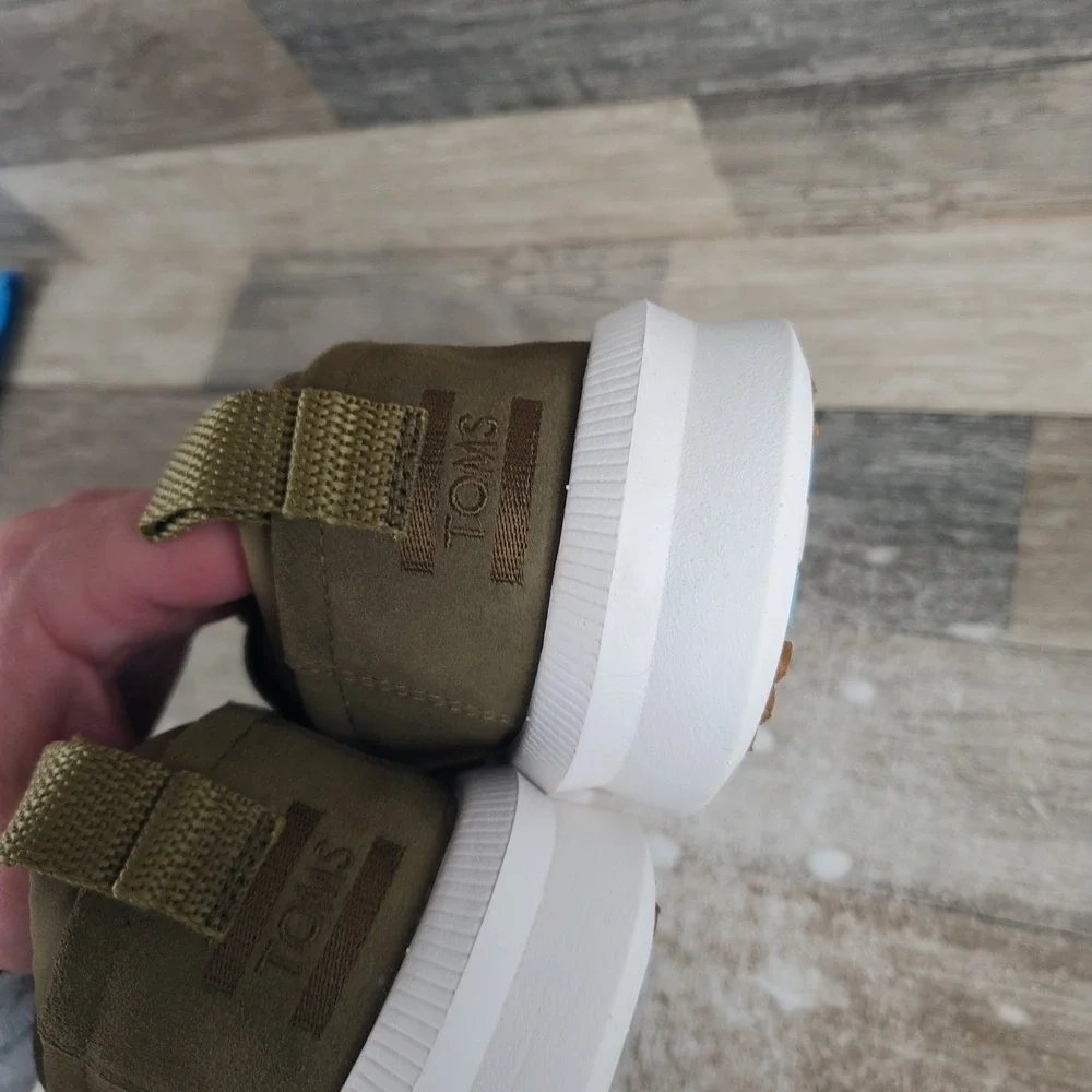 TOMS‎ Alpargatas Rover Mens Shoes 7 Dirty Olive Suede Low Top Round Toe Sneaker
